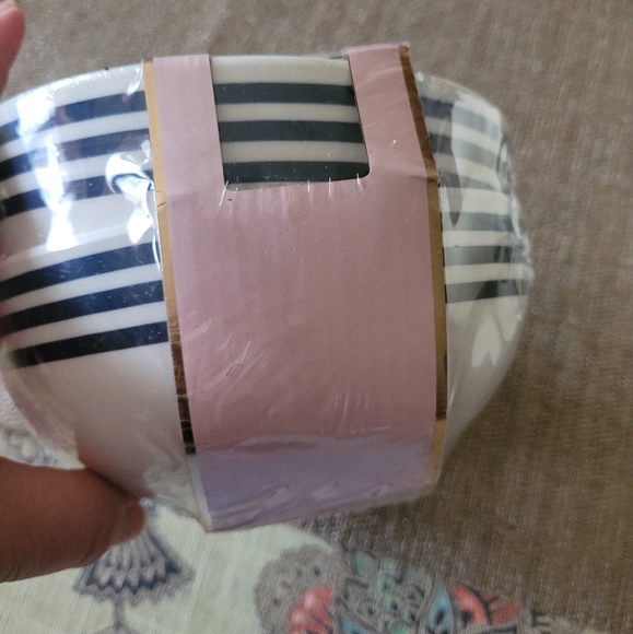 Kate Spade New York melamine bowls, set of 2 - Picture 2 of 6